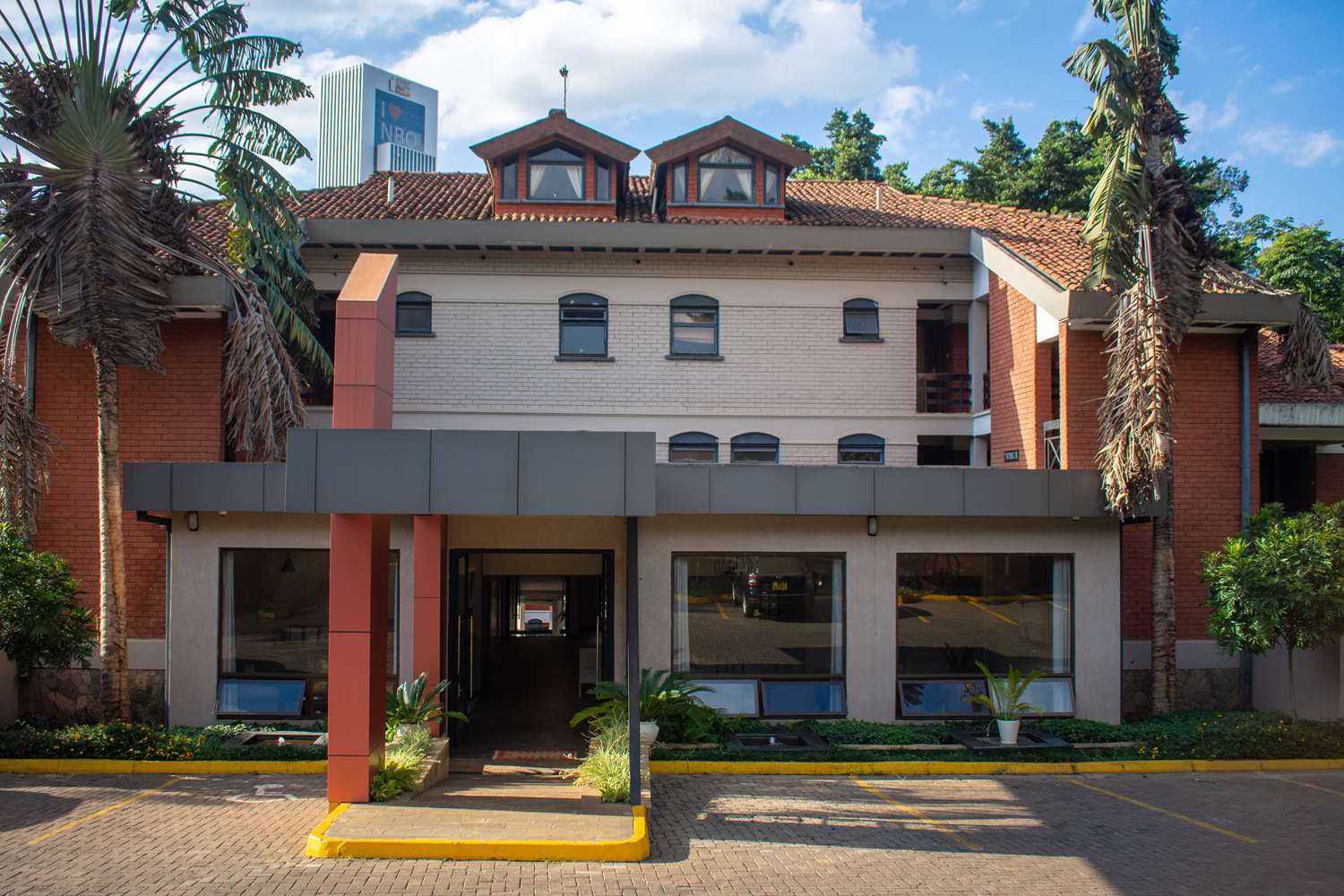 Heri Heights Hotel Apartments, SureStay Collection by BW 5/27