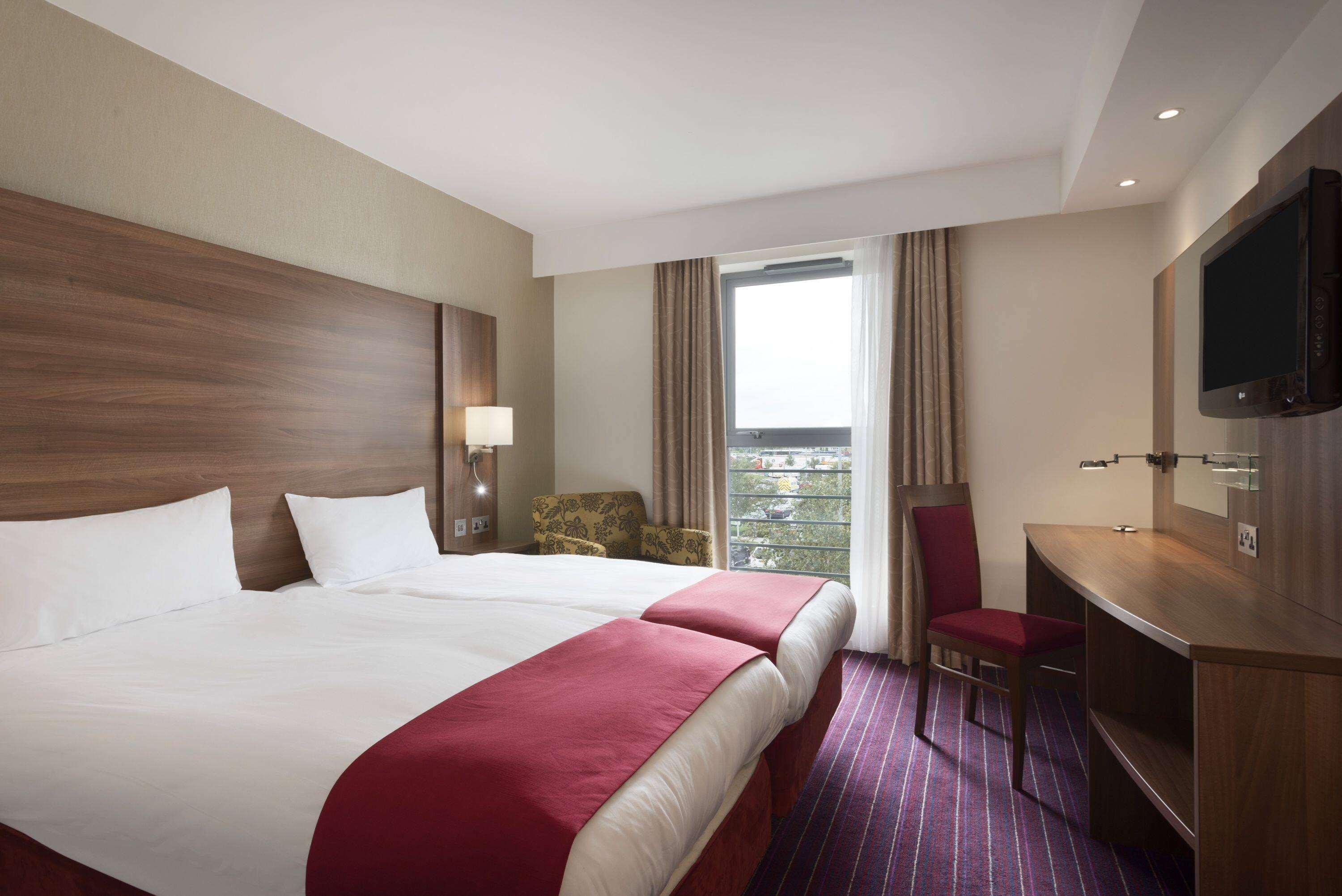 Standard, Twin Beds