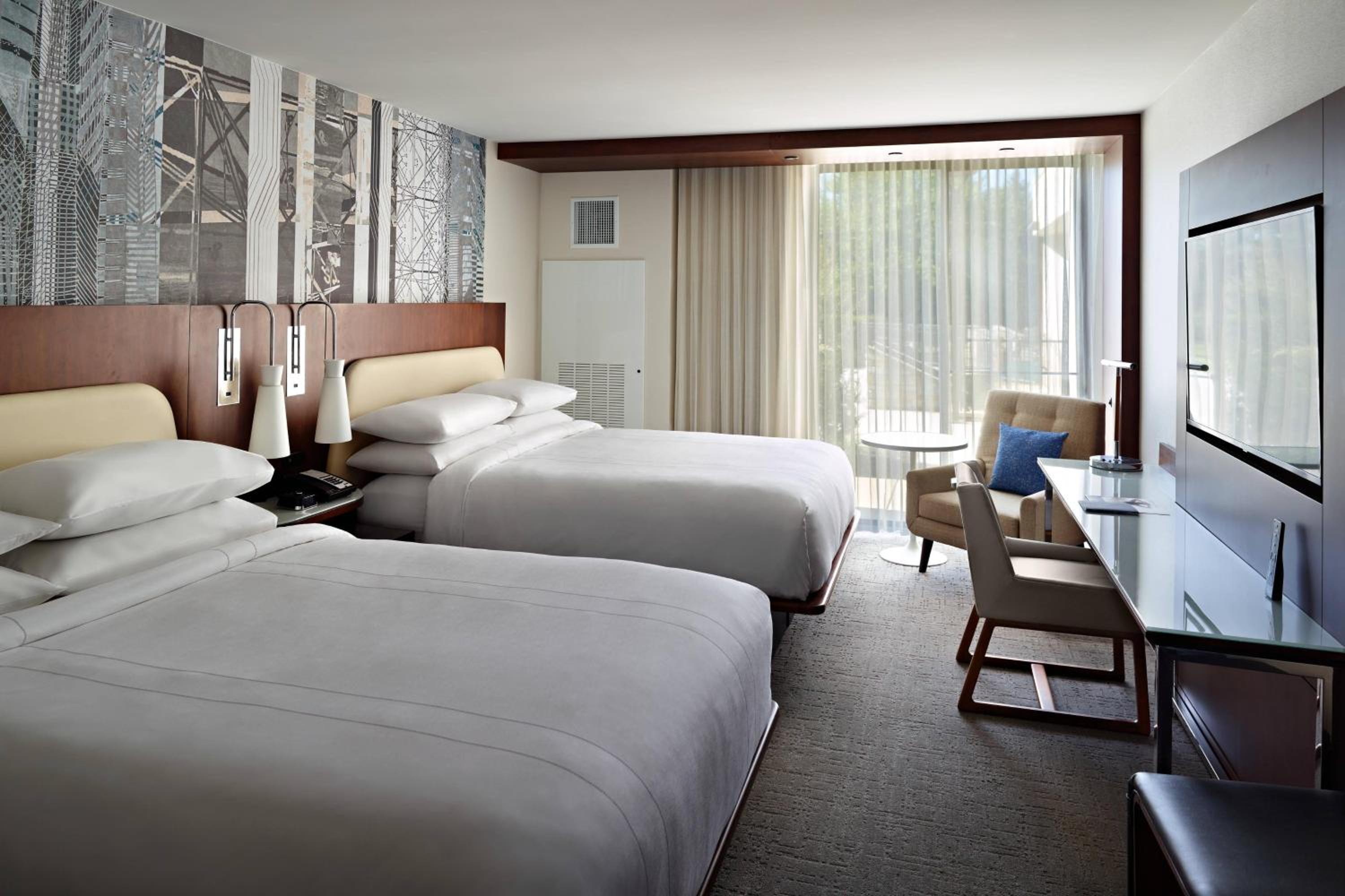 Guest Room, 2 Queen Beds, Concierge Level