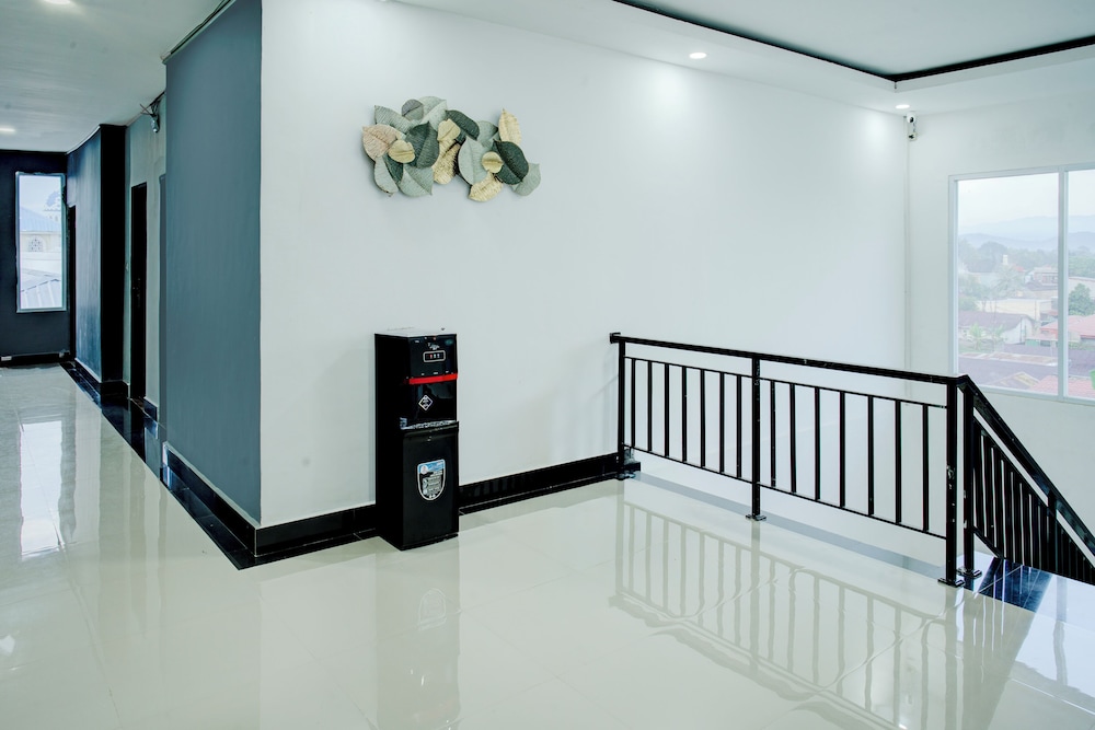 Hotel O Makassar Near Bandara Sultan Hasanuddin Formerly 88 Inn Maros 20/25