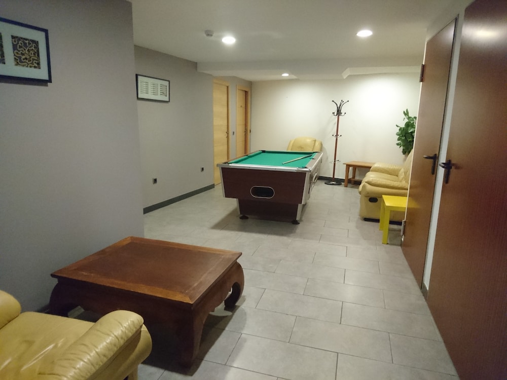 Olimpiades Aparthotel 40/66