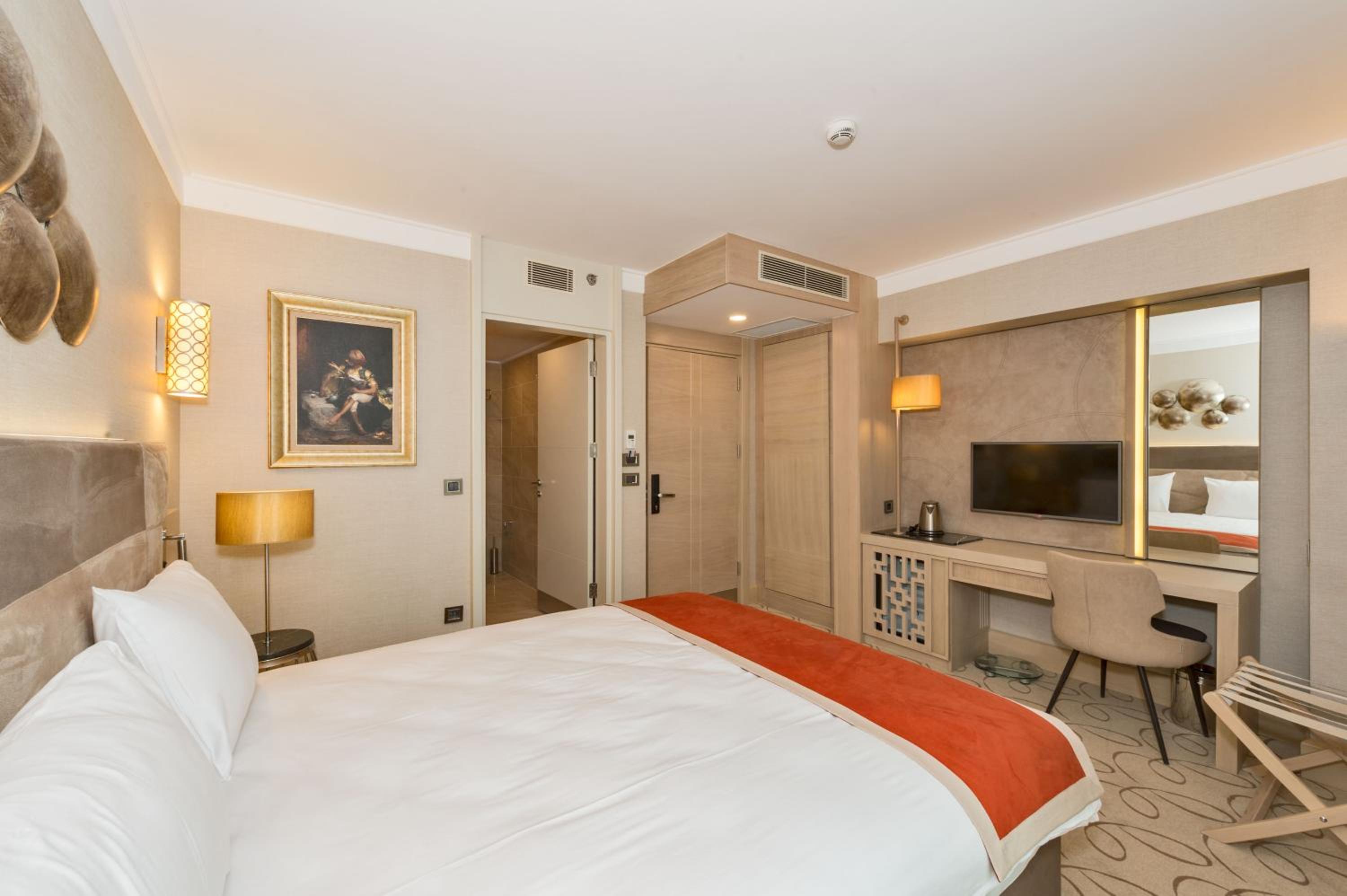 Economy, Double Bed, No Window