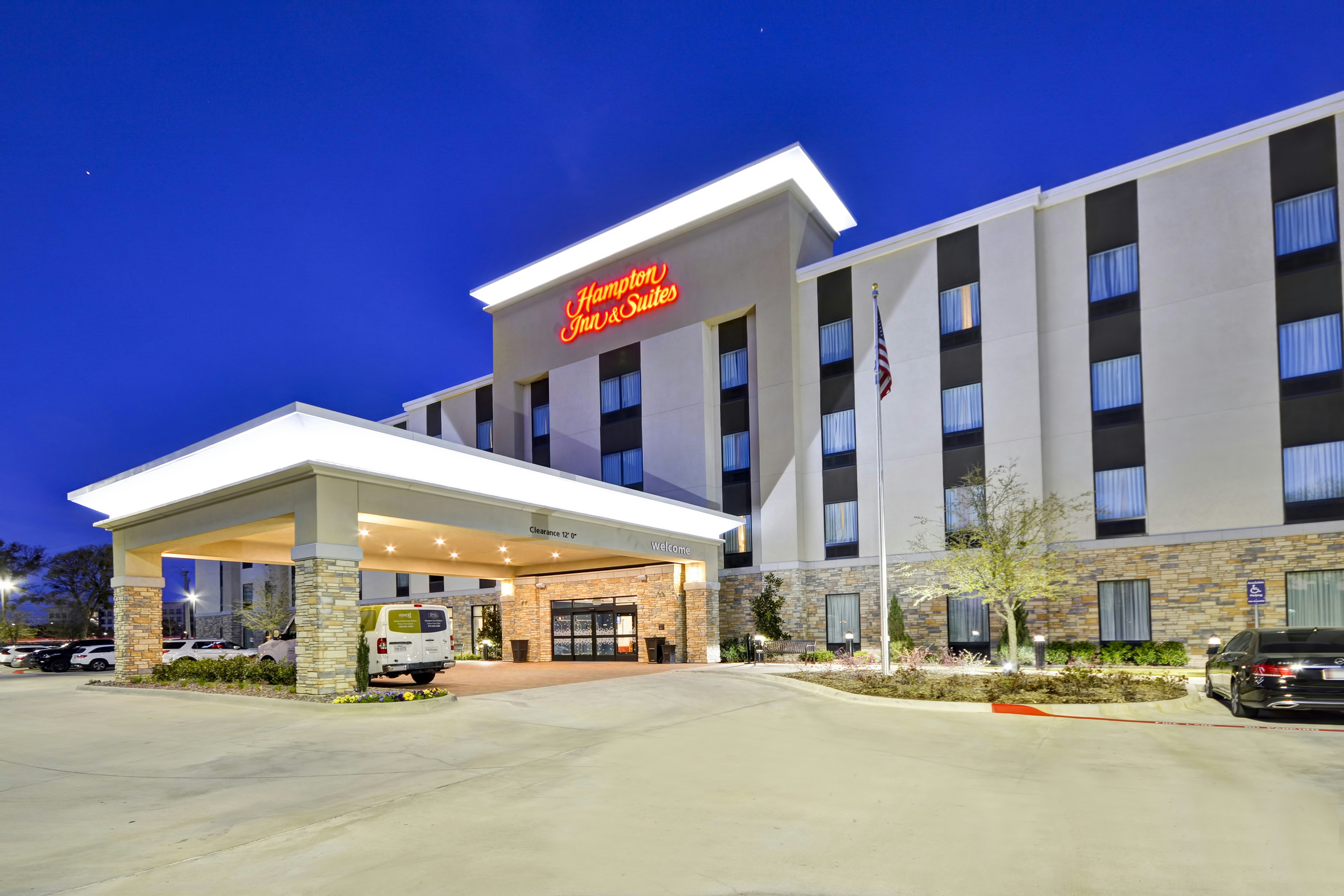 Hampton Inn Suites Dallas Plano East Tx 69/76