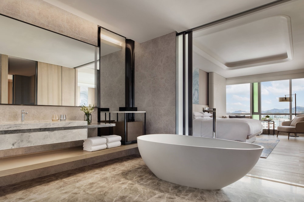 Courtyard by Marriott Shenzhen Northwest 42/43