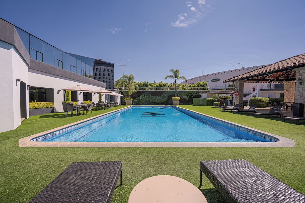 Hotel Malibu 68/74