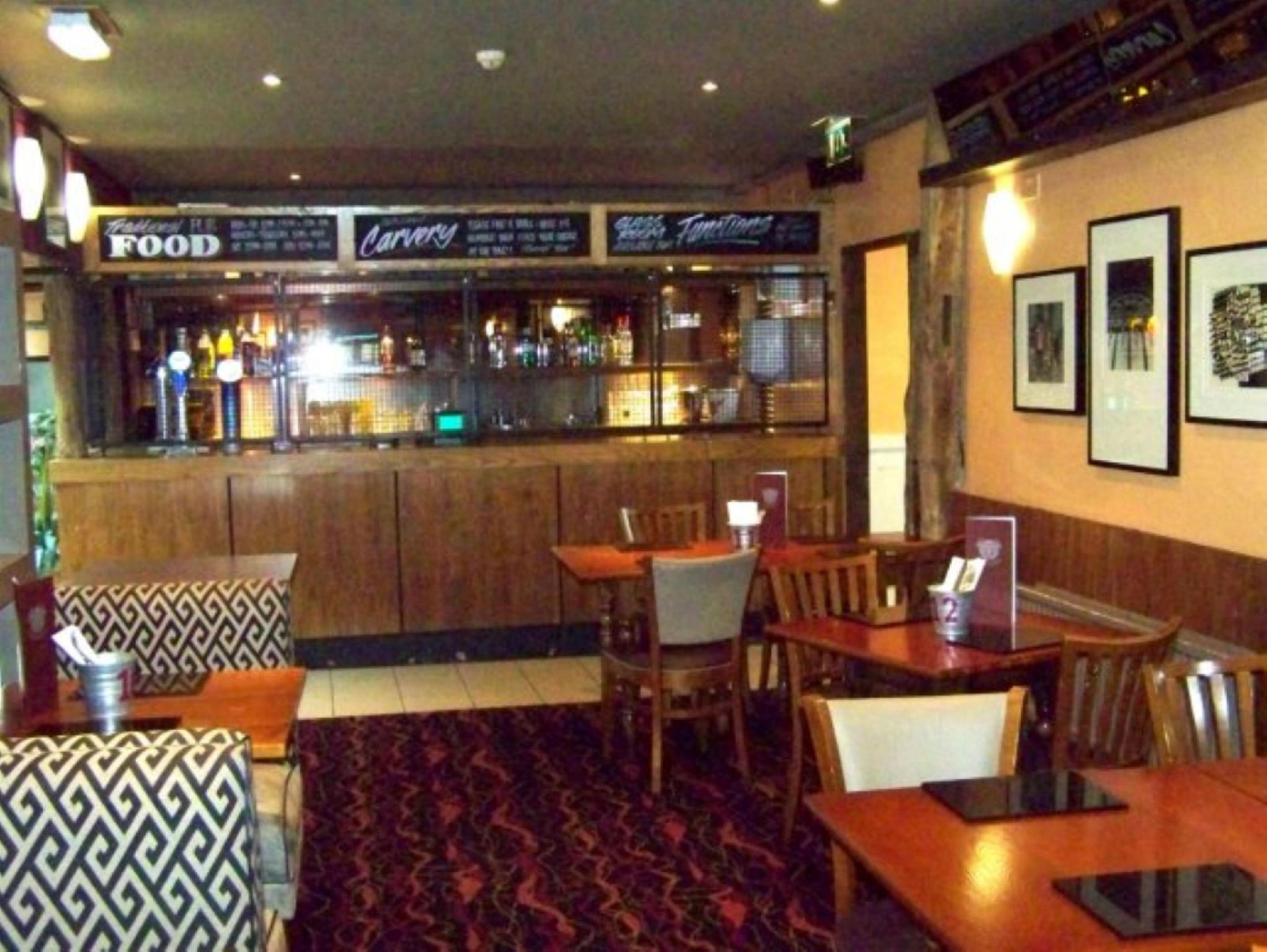 Waterford Lodge Hotel 12/18