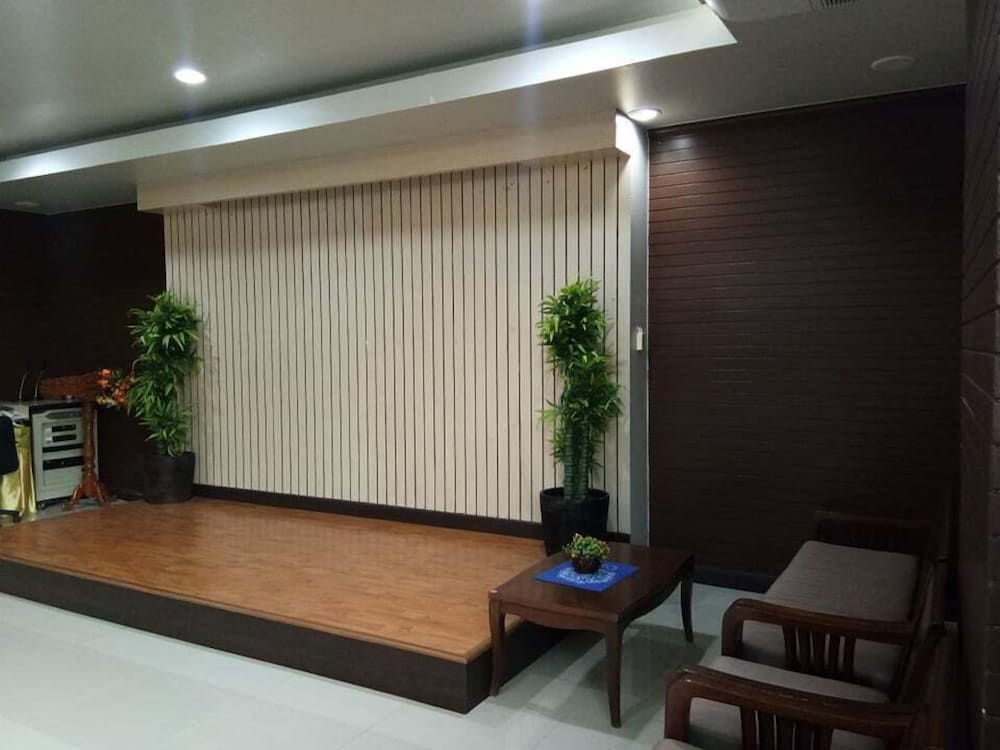Km Kwanphayao Hotel 10/50