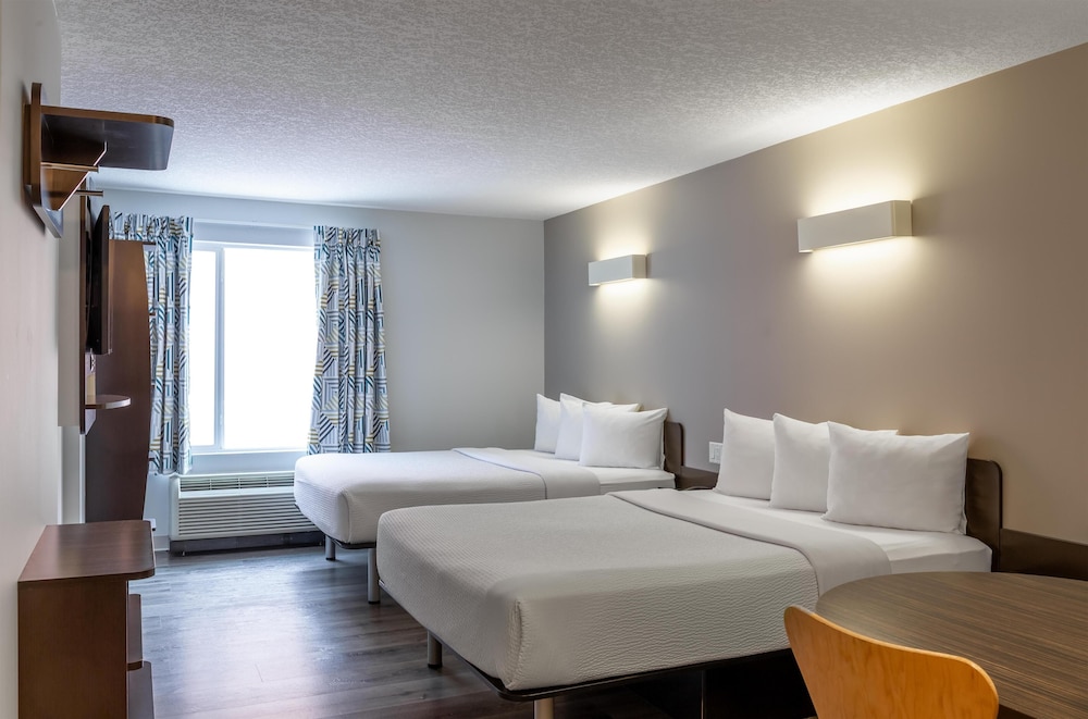 Standard, 2 Queen Beds