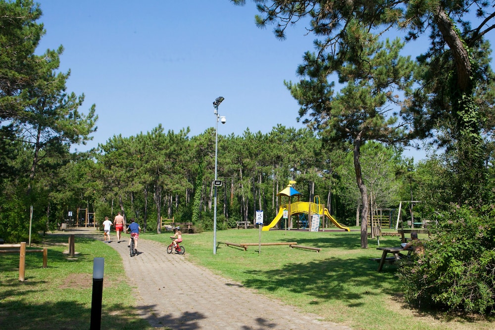 Villaggio Turistico Internazionale 18/50