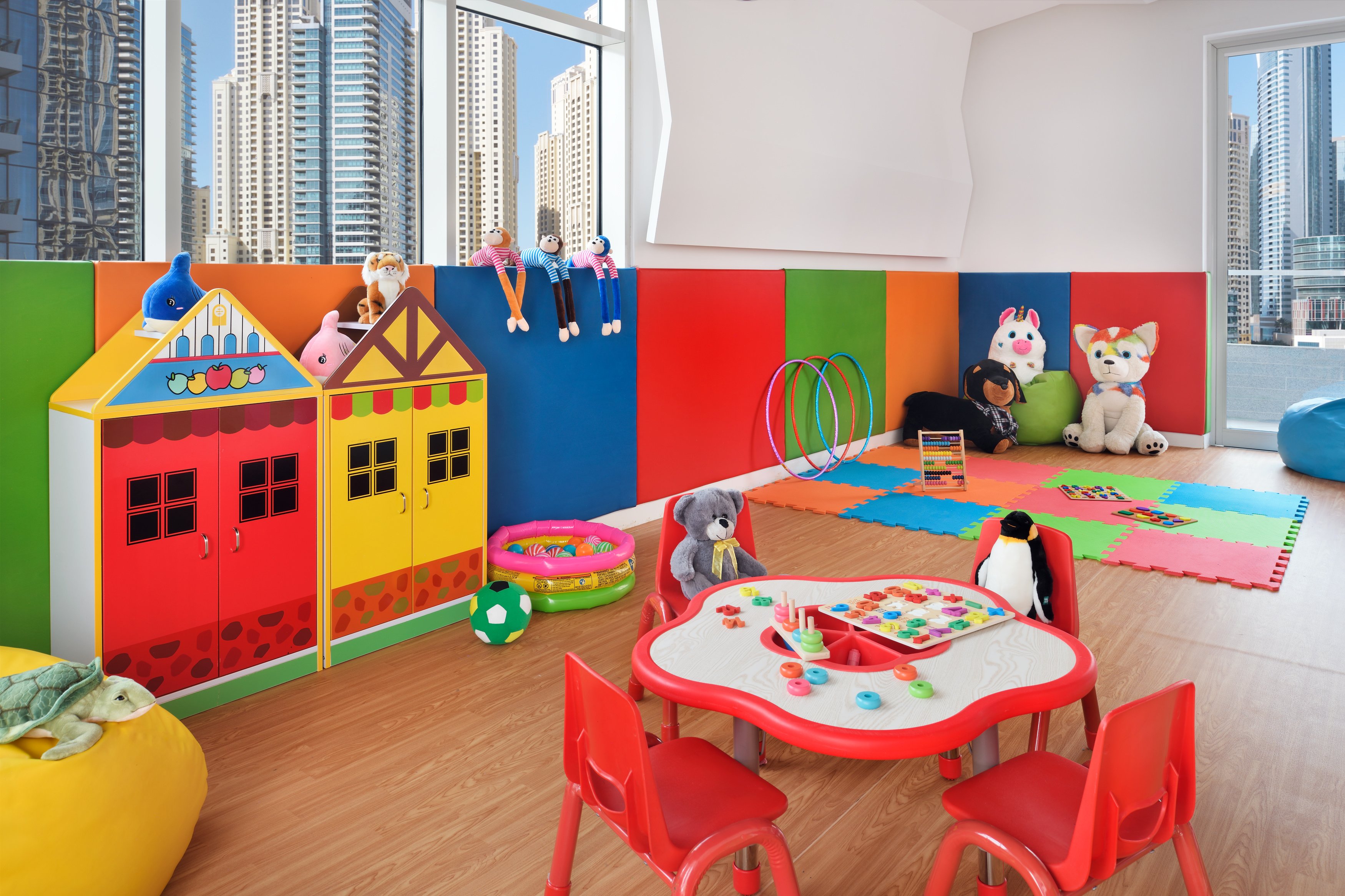 Crowne Plaza Dubai Marina 68/78