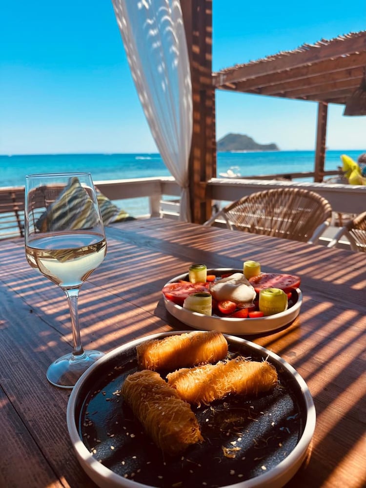 Porto Koukla Beach Hotel 57/89