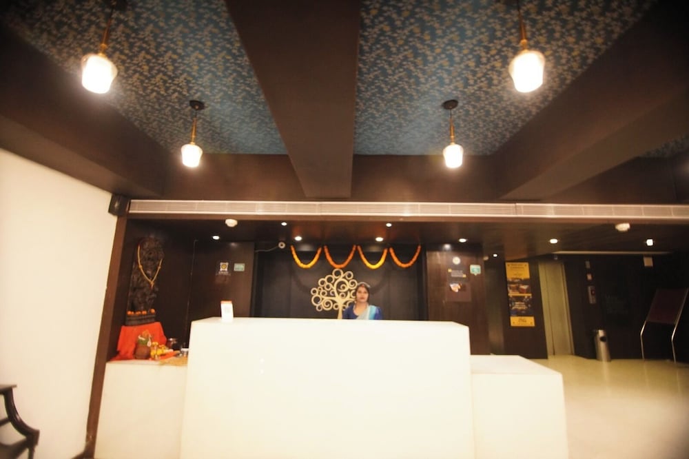 Hotel The Golden Oak 6/36