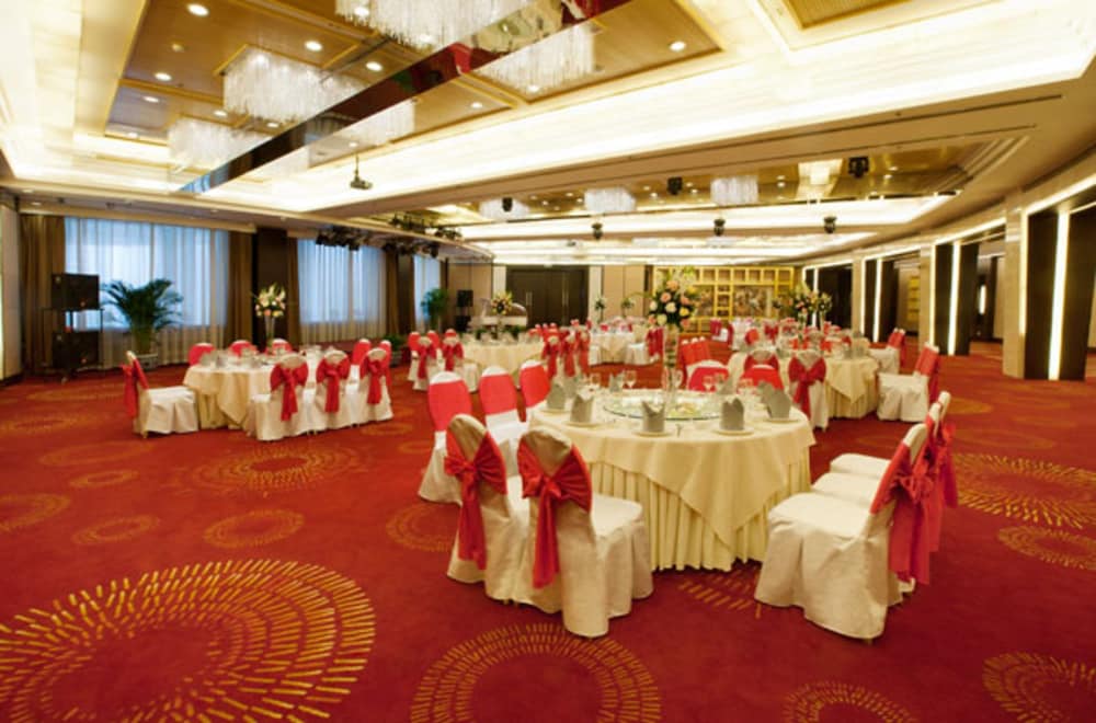 Jianguo Garden Hotel 28/32