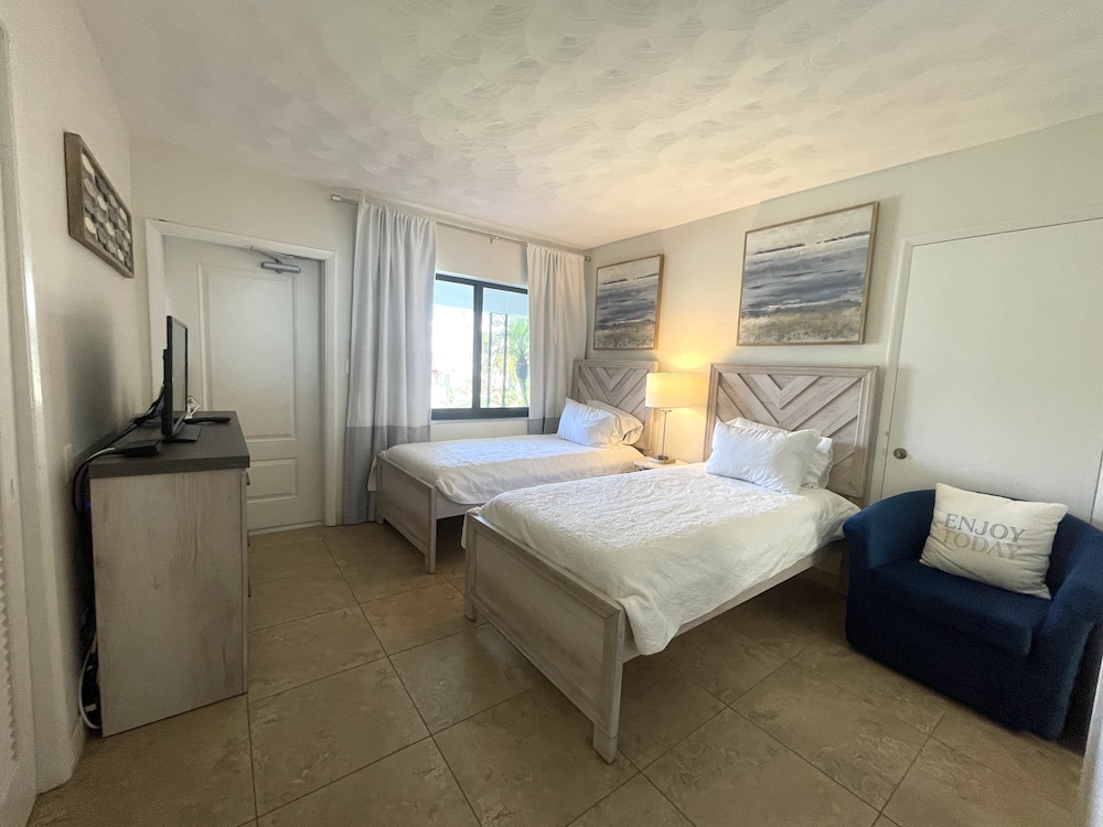 Tropic Isle Beach Resort 11/50