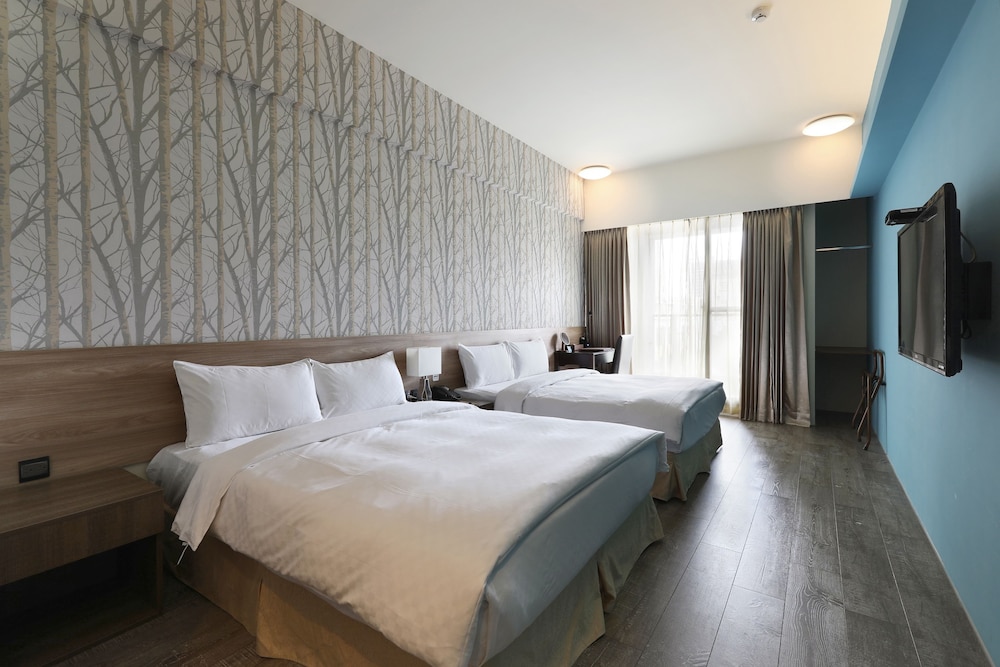 ROOM, QUADRUPLE, 2 DOUBLE BEDS
