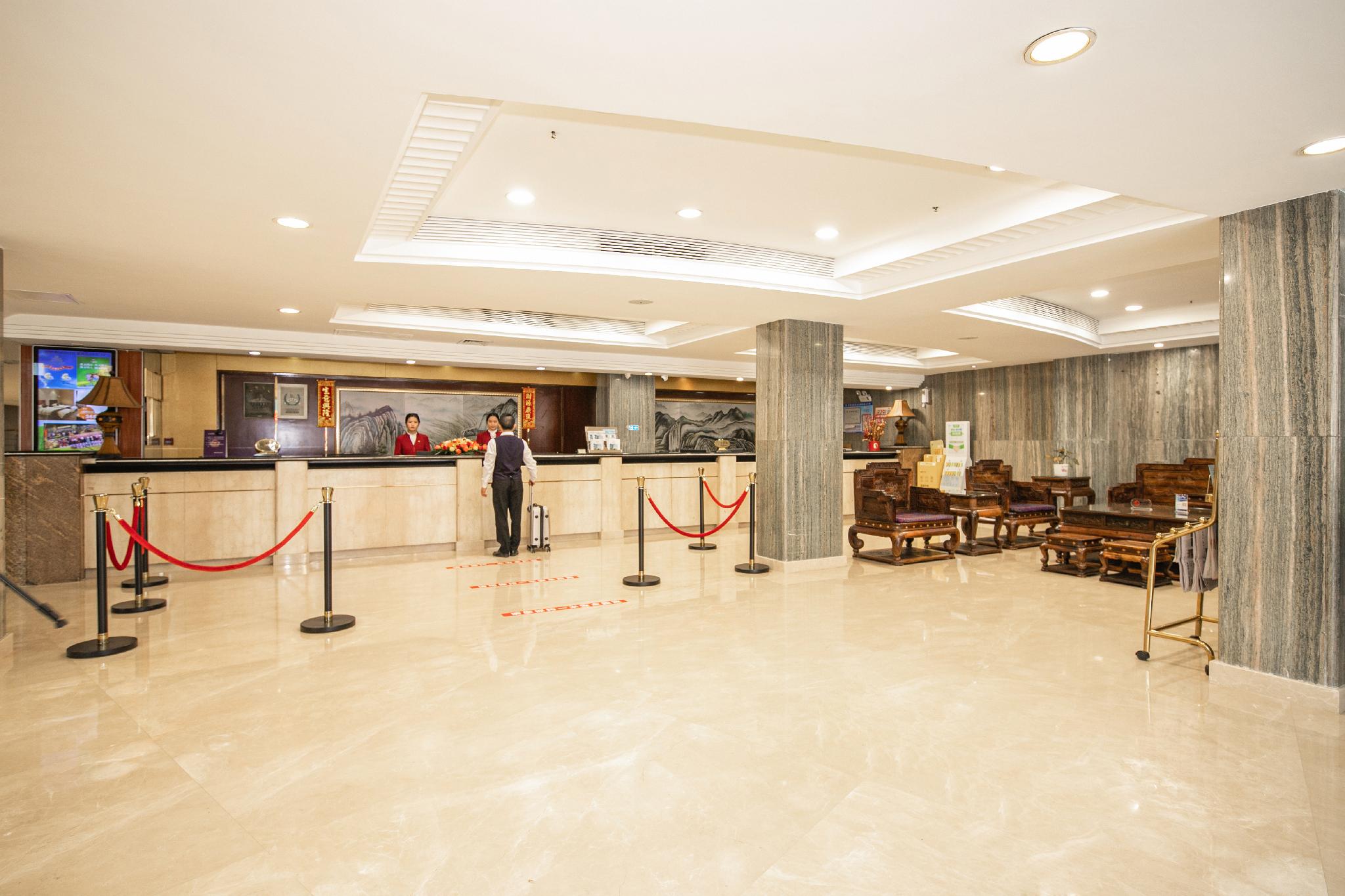 Foshan Emperor Hotel 7/69