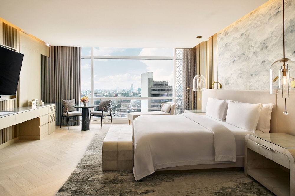 St Regis, Suite, King Bed