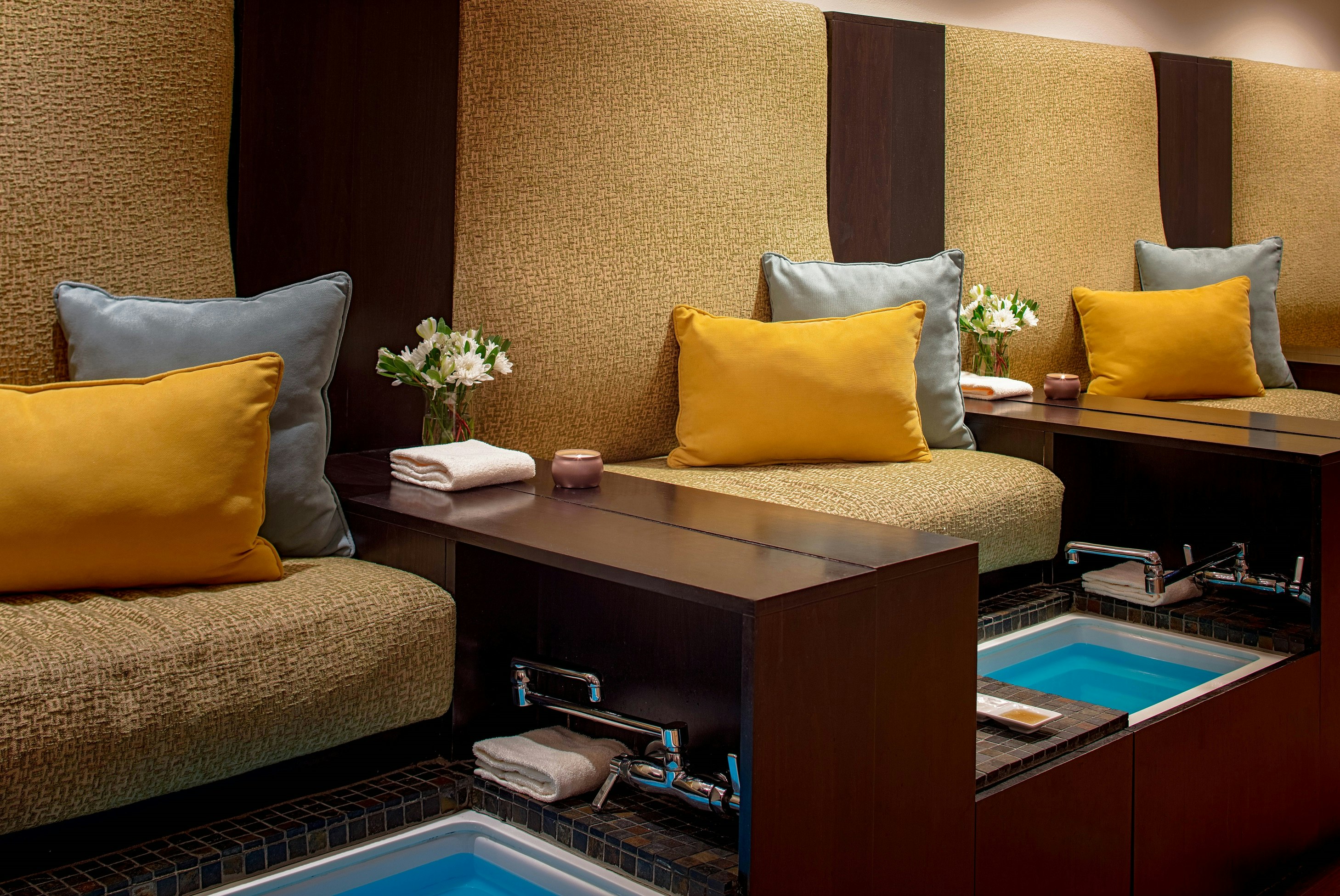 Rivers Edge Hotel Portland Tapestry Collection by Hilton 56/63