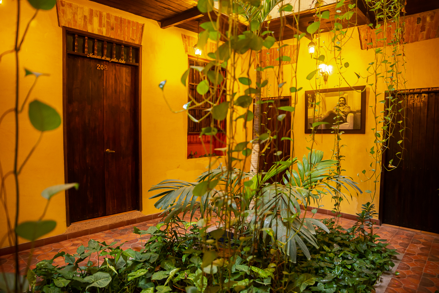 Ayenda 1312 San Nicolas Colonial 12/12