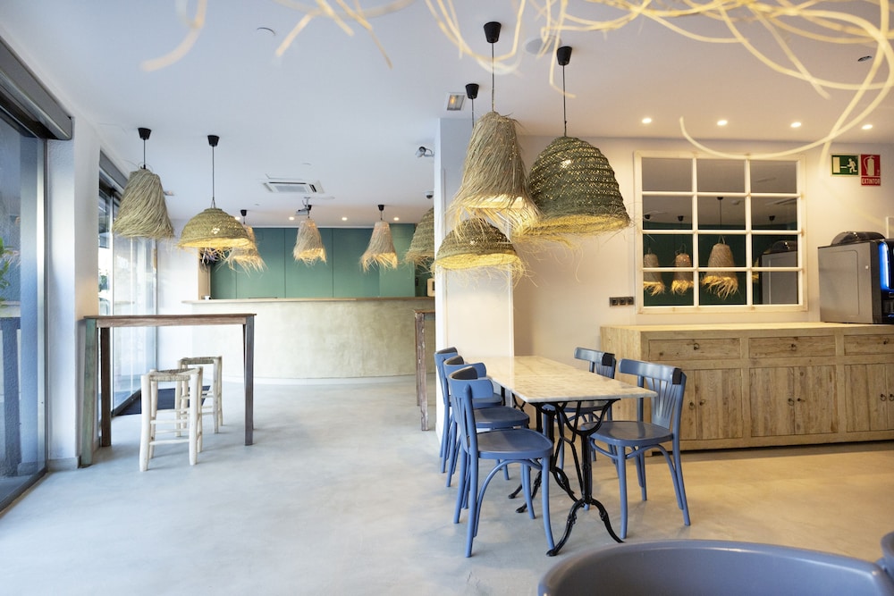 Yomo Hostal BCN Port 5/38