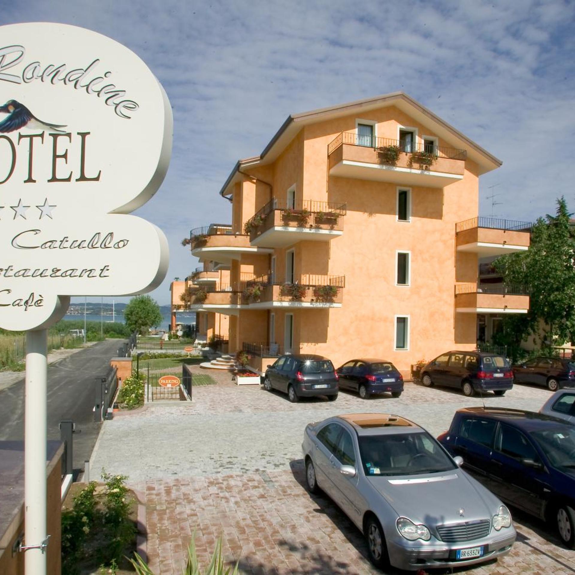 Hotel La Rondine 38/50