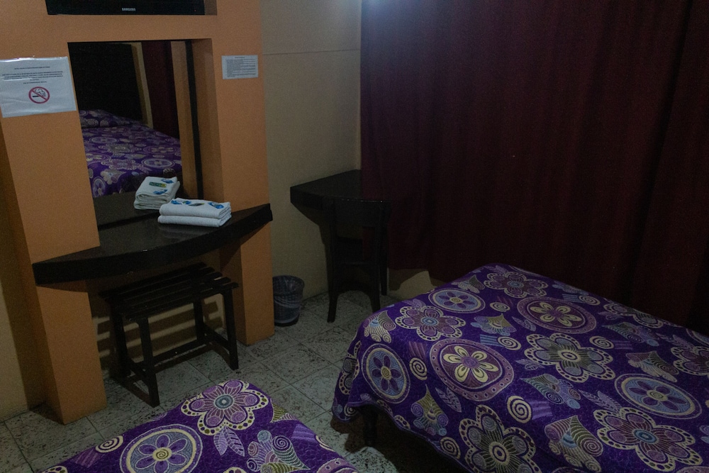 OYO Hotel Colon, Plaza Bicentenario, Zacatecas Centro 23/48