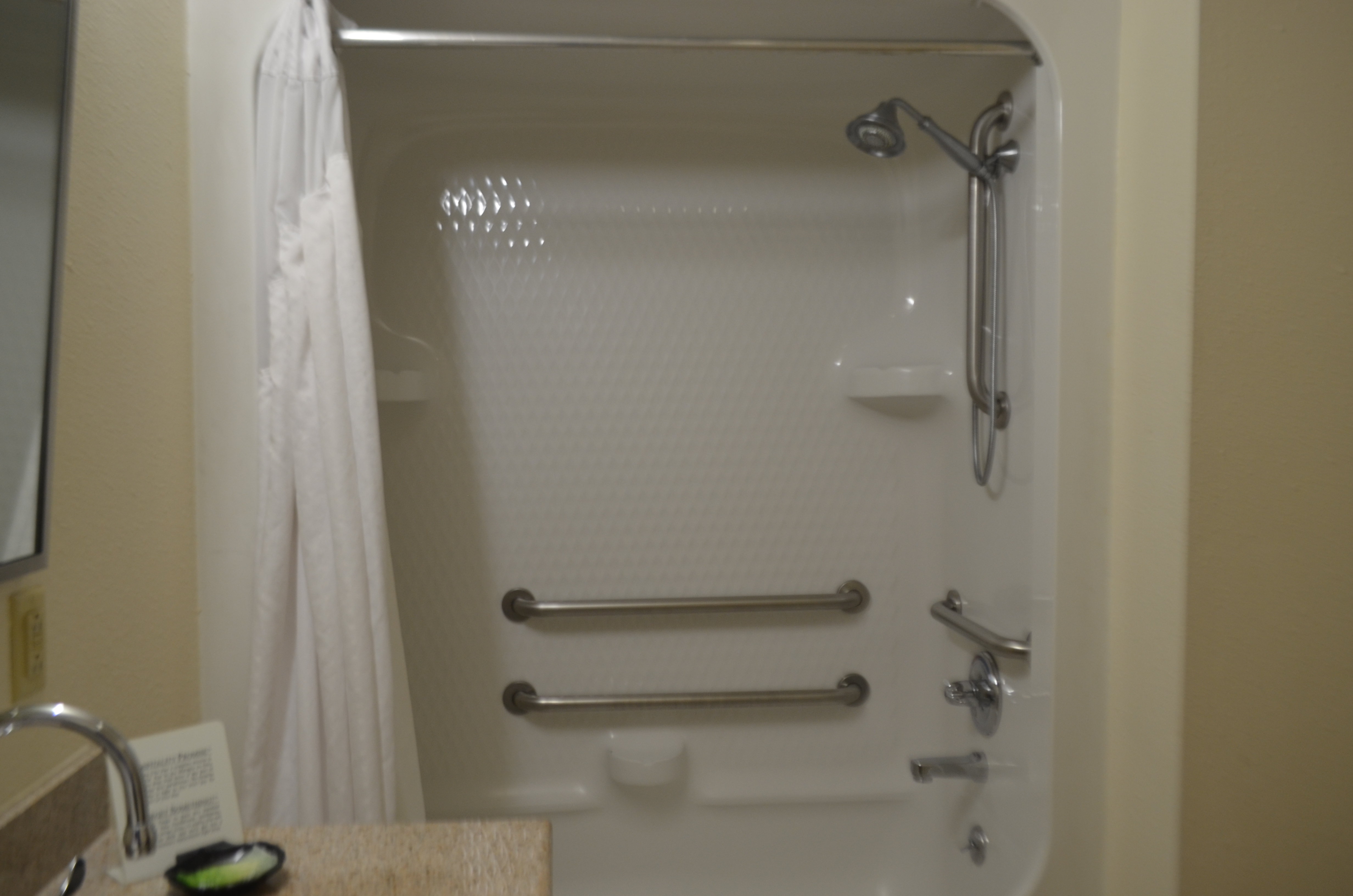 Holiday Inn Express & Suites West Point - Fort Montgomery 73/74
