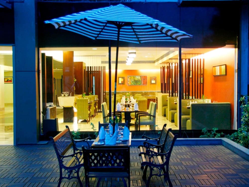 The Muse Sarovar Portico, Nehru Place 22/42