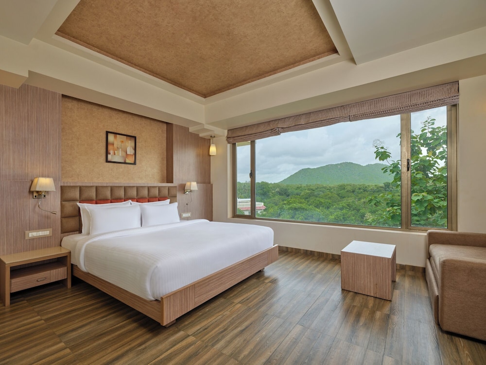 Sarovar Portico Sasangir — photo 5
