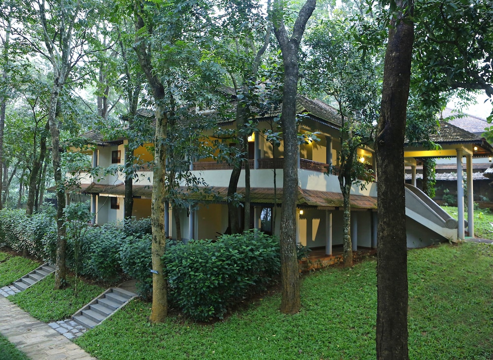 Green Woods Resort 2/70