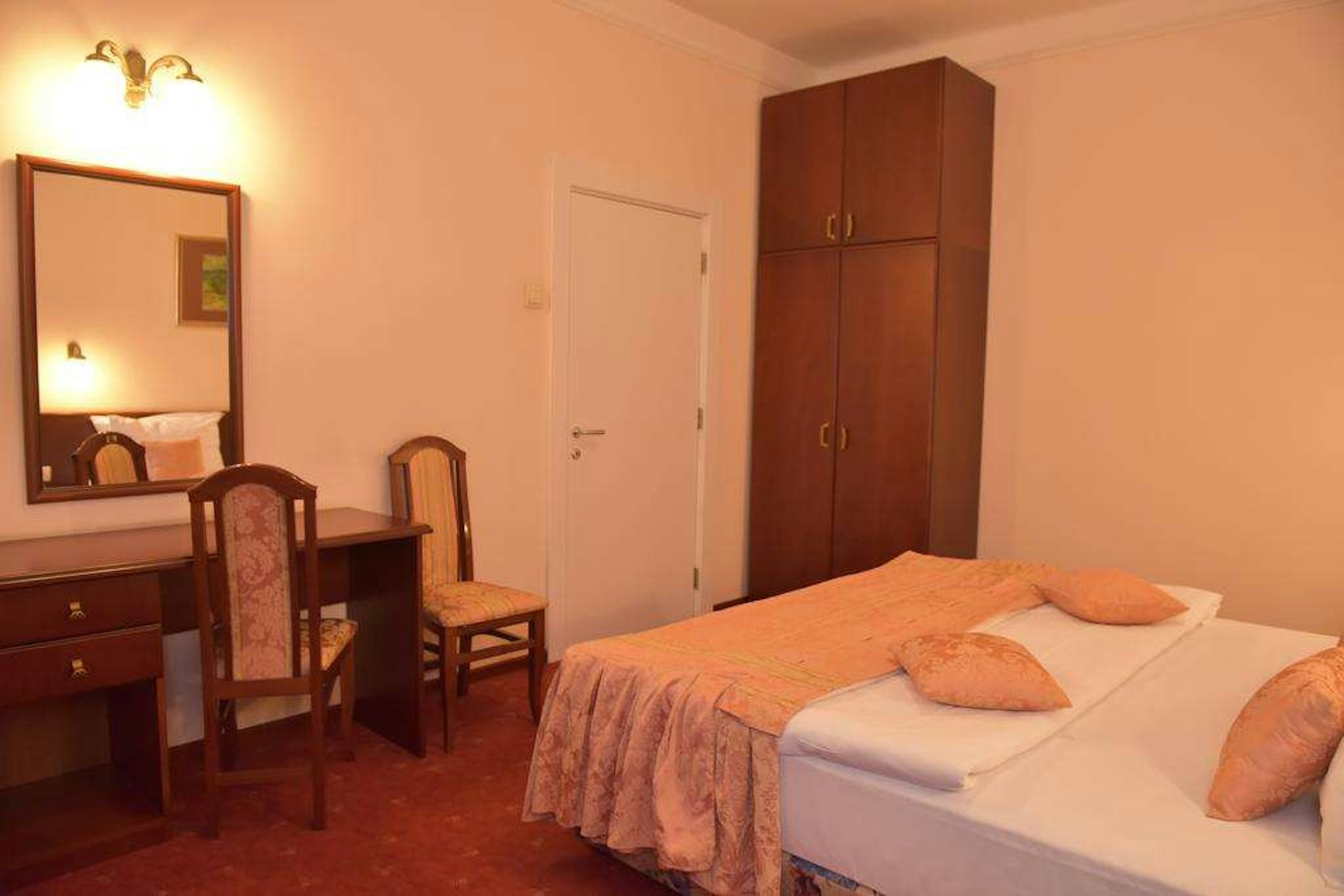 Palace Hotel 13/39
