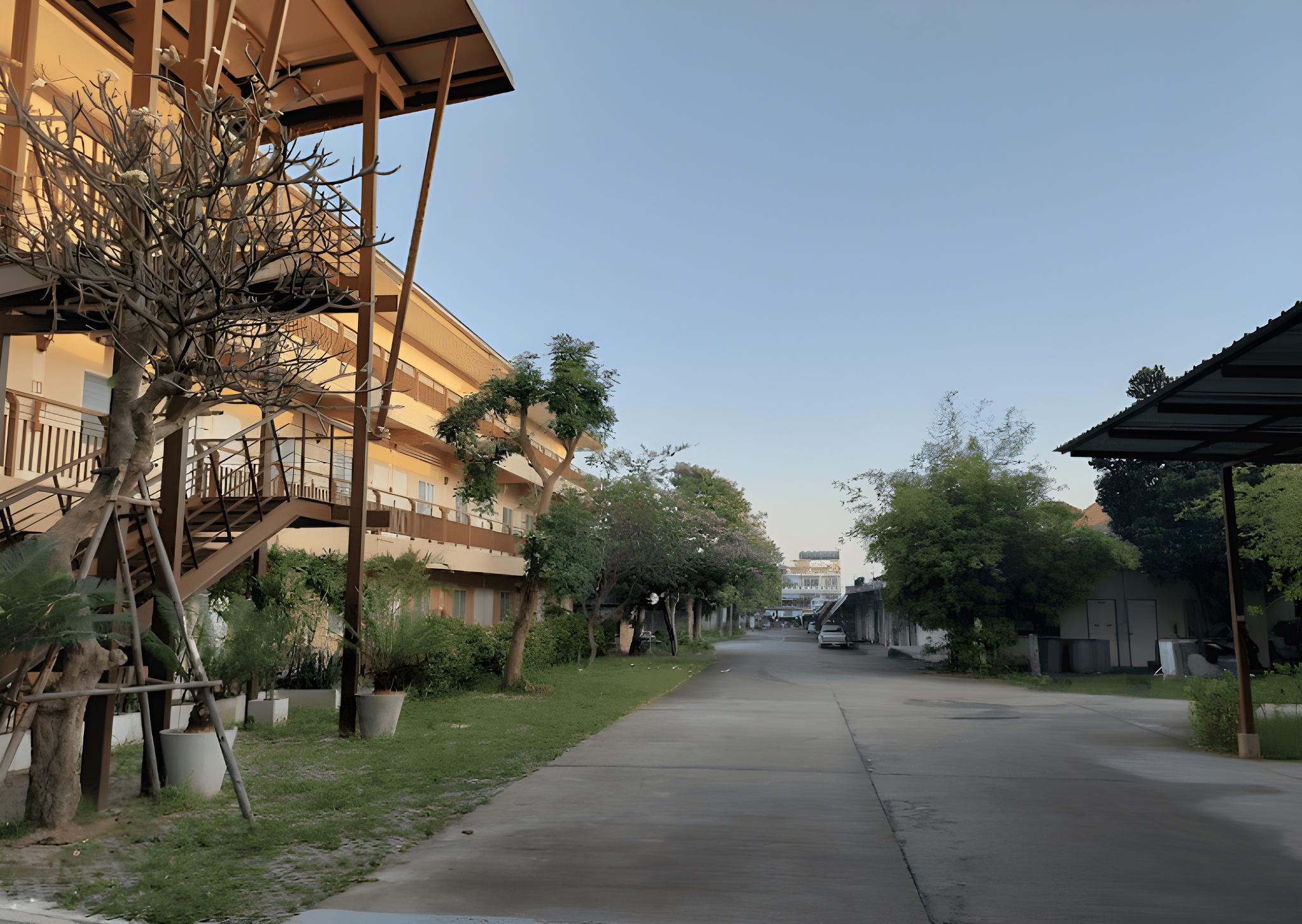 Baan Klang Noen 27/49
