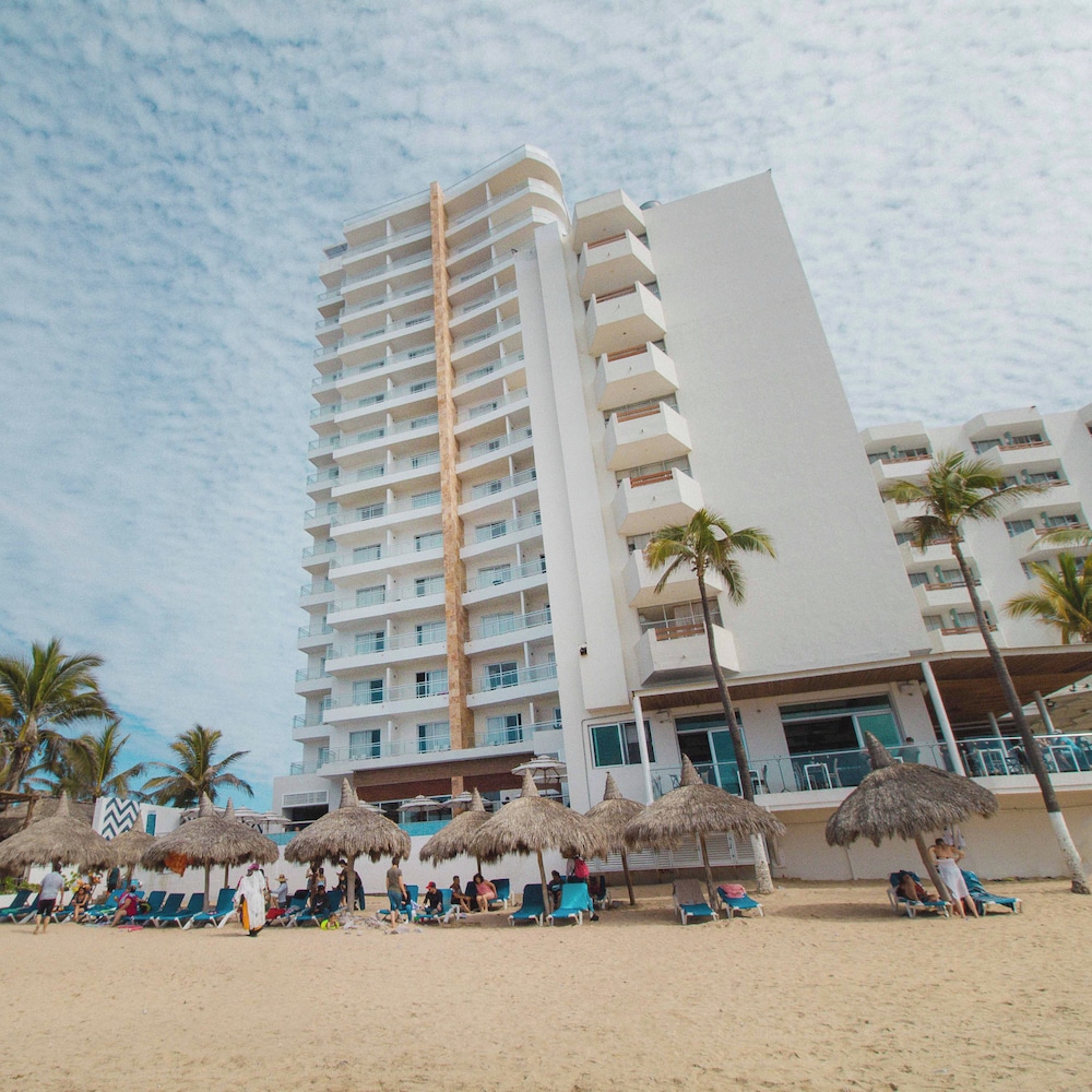 Pacific Palace Beach Tower Hotel 6/65