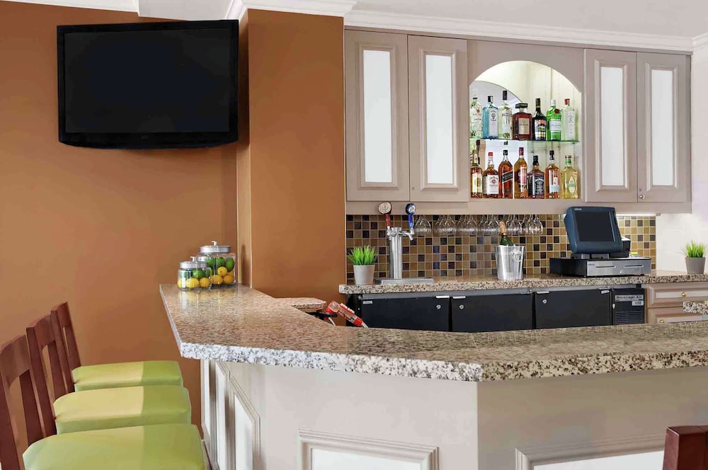 Hilton Garden Inn San Francisco Airport North 36/56