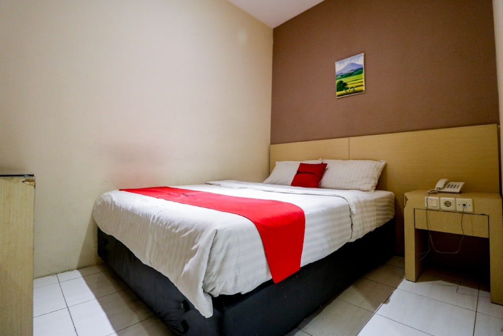 Reddoorz Near Pasar Tarapung Siring Banjarmasin 8/41