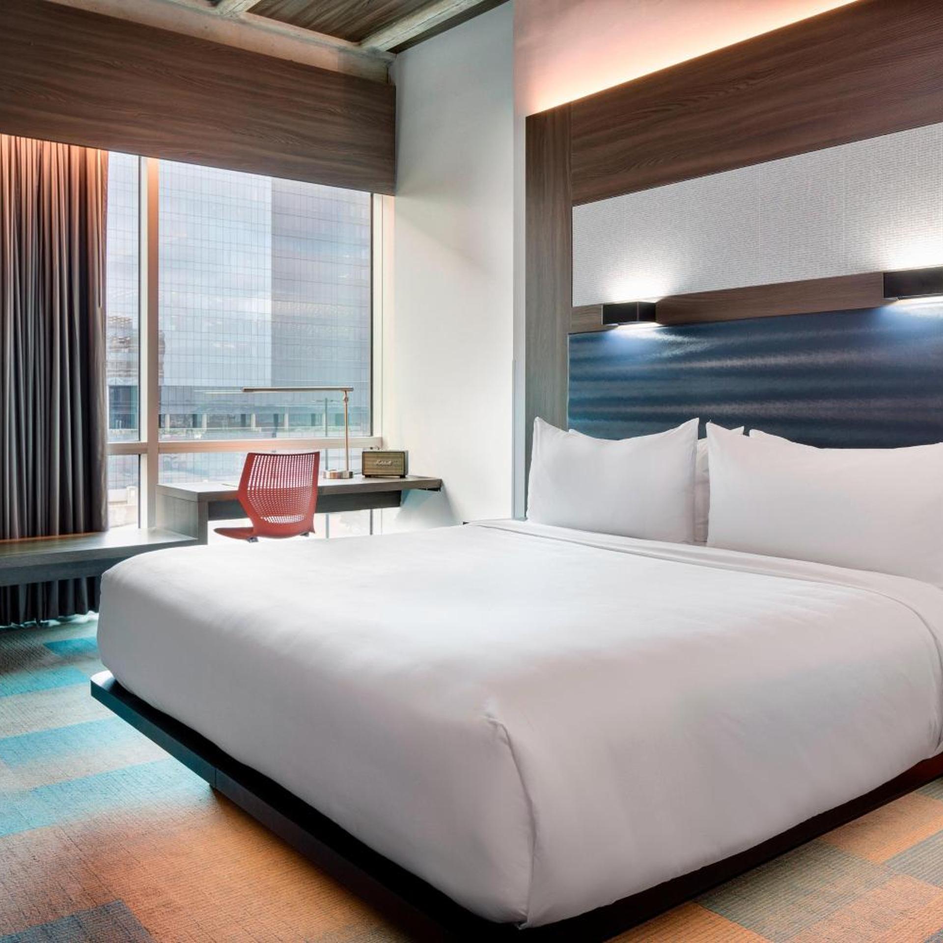 Aloft, Guest Room, King Bed