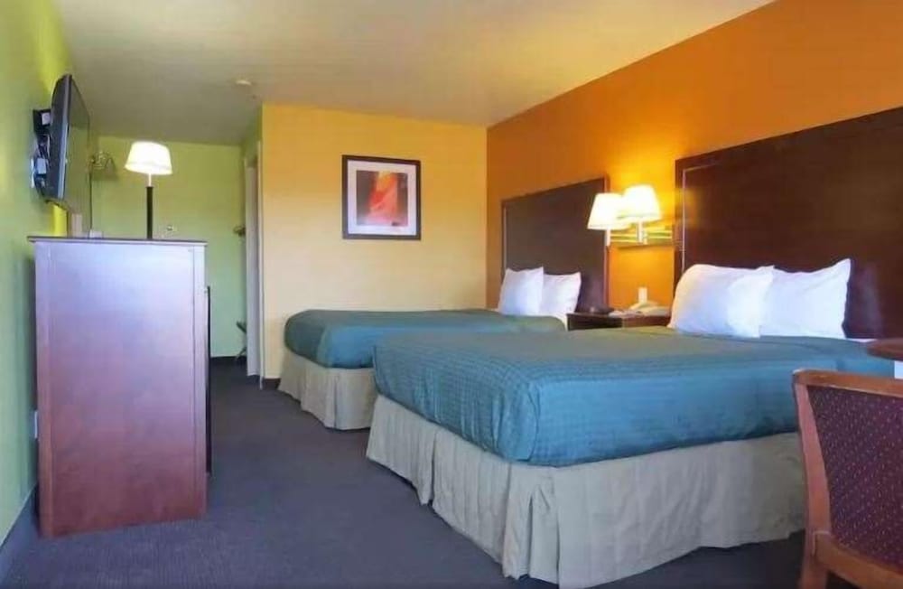 Americas Best Inns-St. George 26/38