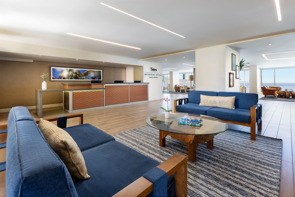 Monterey Beach Hotel, a Tribute Portfolio Hotel 54/83