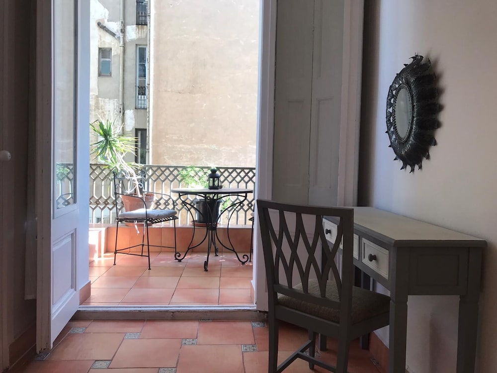 BARCELONA CENTER INN 38/50