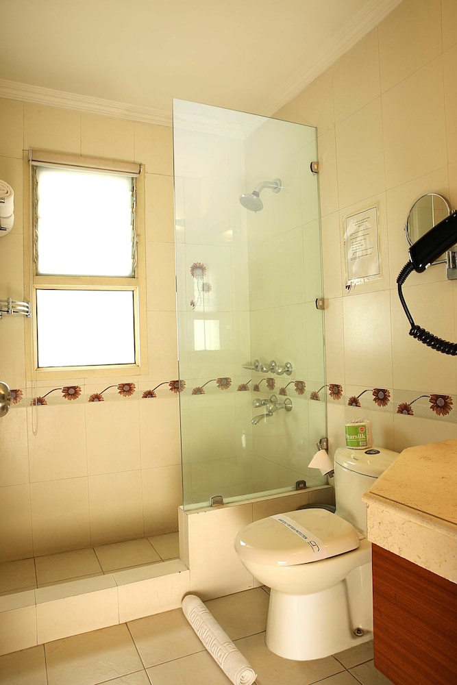 Ahuja Residency Sunder Nagar 45/50