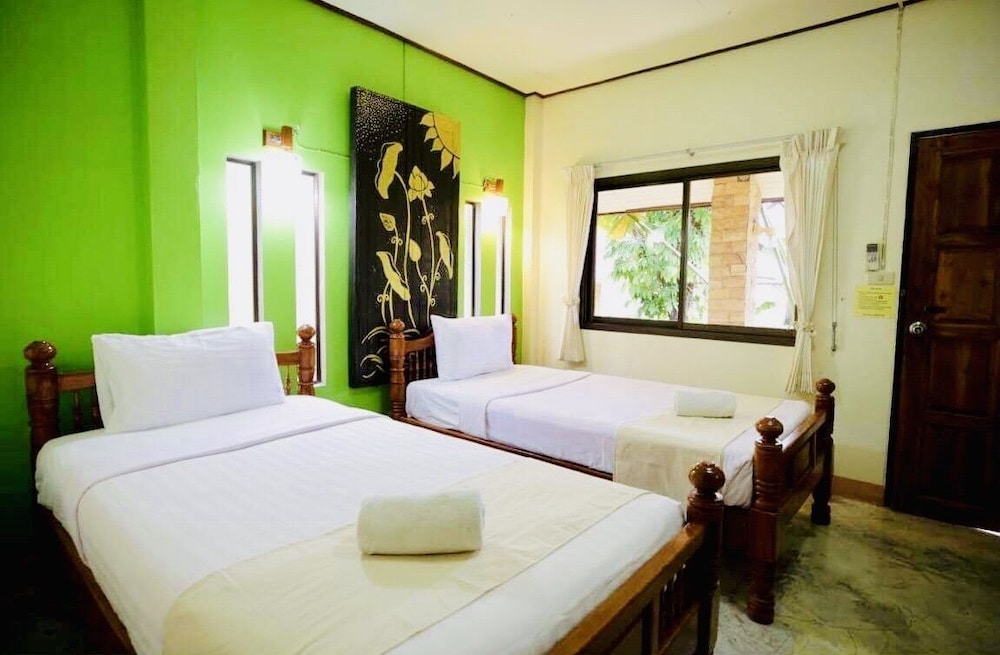 SUPERIOR, TWIN BEDS