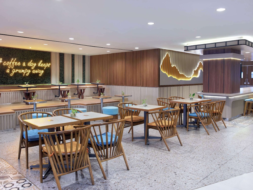 Novotel Samator Surabaya Timur 48/70