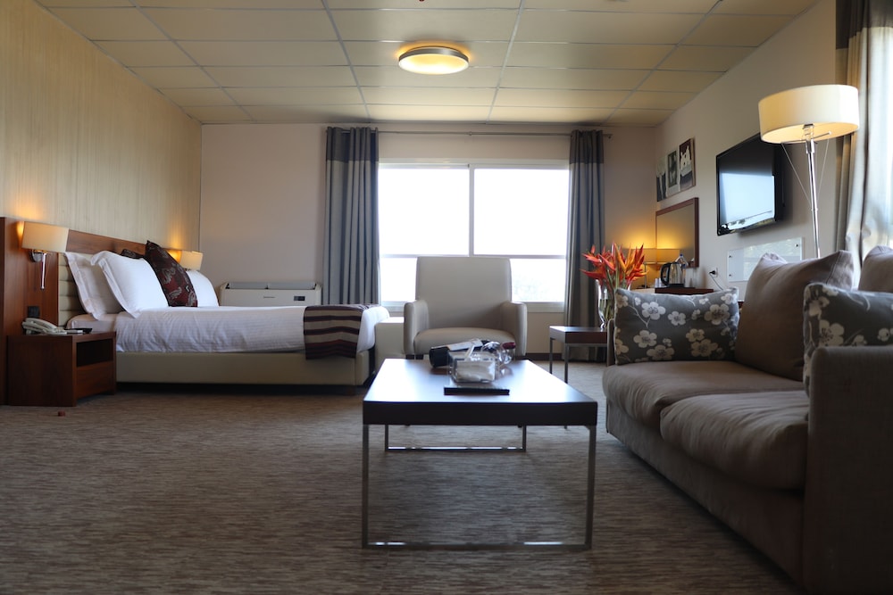 Mamba Point Hotel 8/42