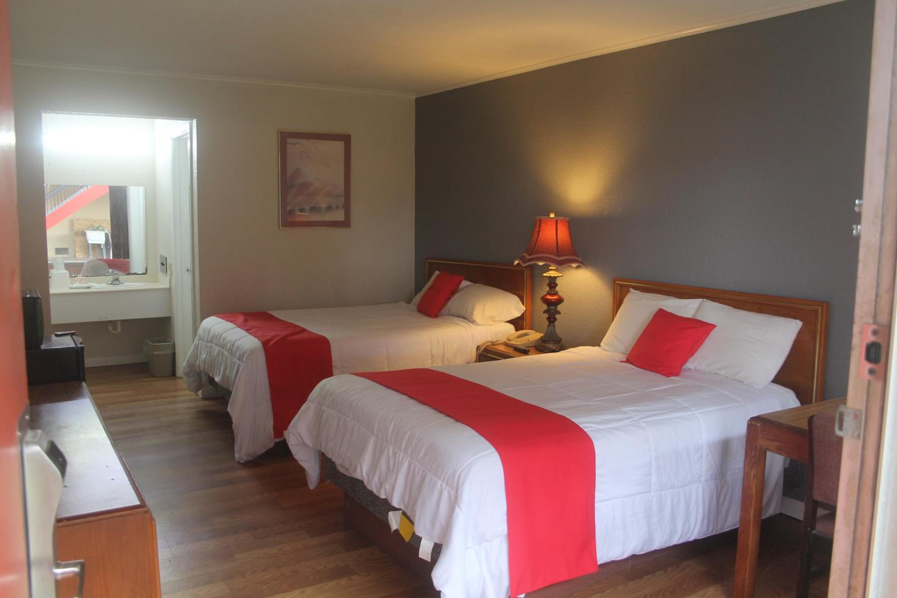 MAGNUSON HOTEL OPELIKA 11/45