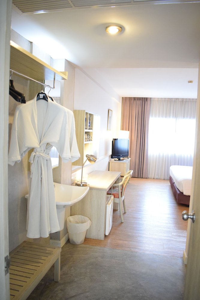 Trang Hotel Bangkok 41/73