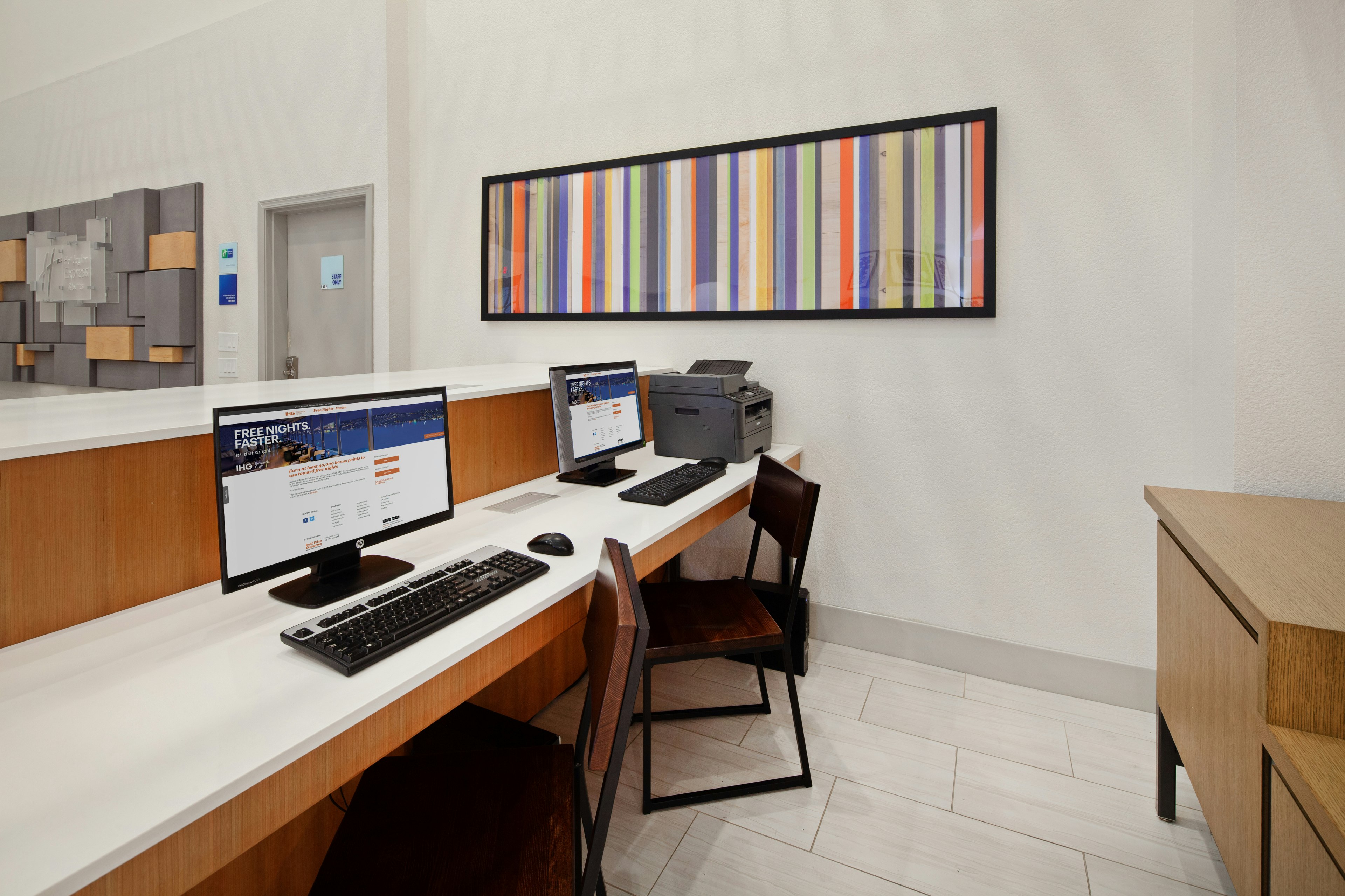 Holiday Inn Express Hotel and Suites Rancho Mirage - Palm Spgs Area 53/61