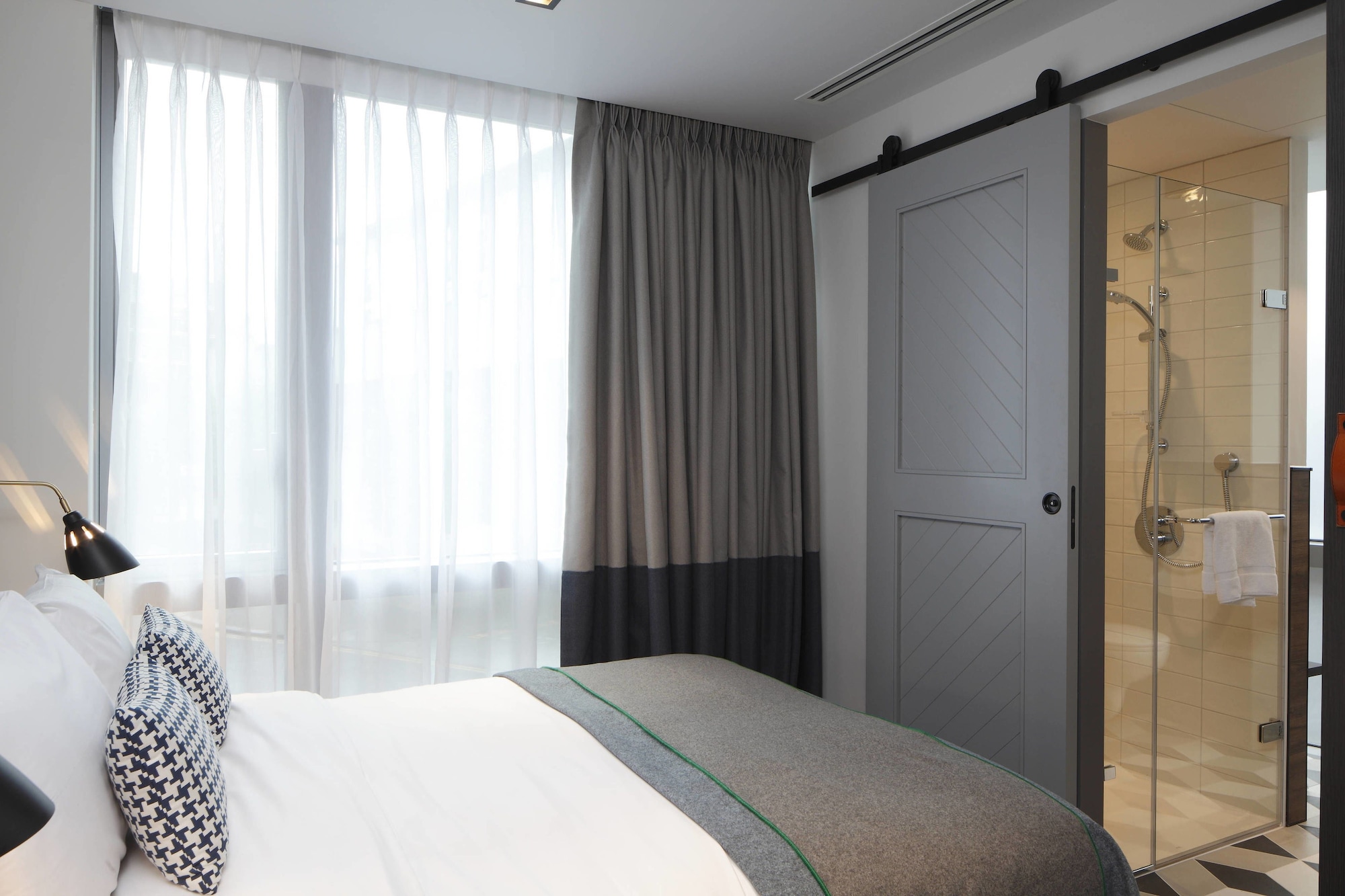 DELUXE, STUDIO, SUITE, 2 DOUBLE BEDS