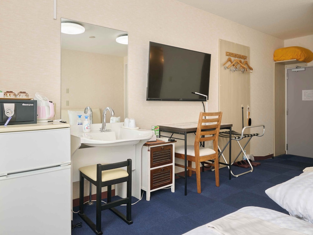 Okasan Hotel 46/58