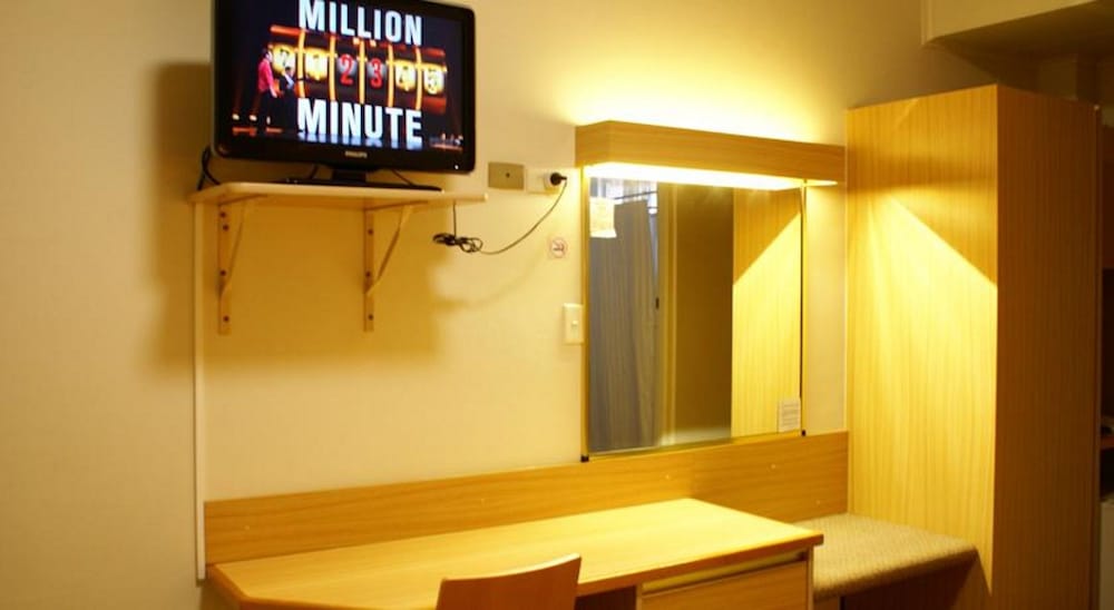 Country Lodge Motor Inn 28/50
