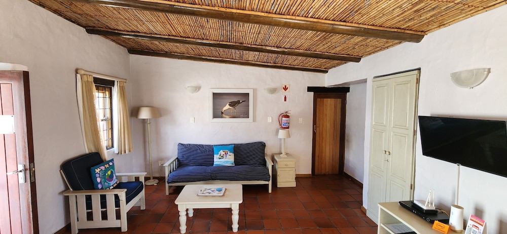 Baywatch Villa Guest House And Self Catering Accommodation 25/50